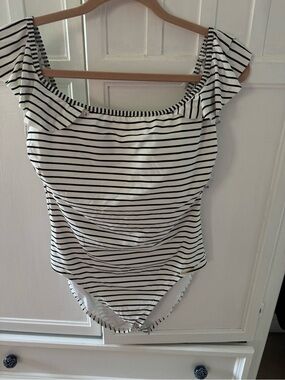Striped Off-Shoulder One-Piece Swimsuit - White & Black